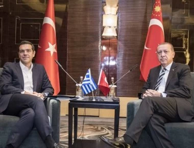 Βίντεο: Η άφιξη του Α.Τσίπρα στη Χάλκη με...σκάφος